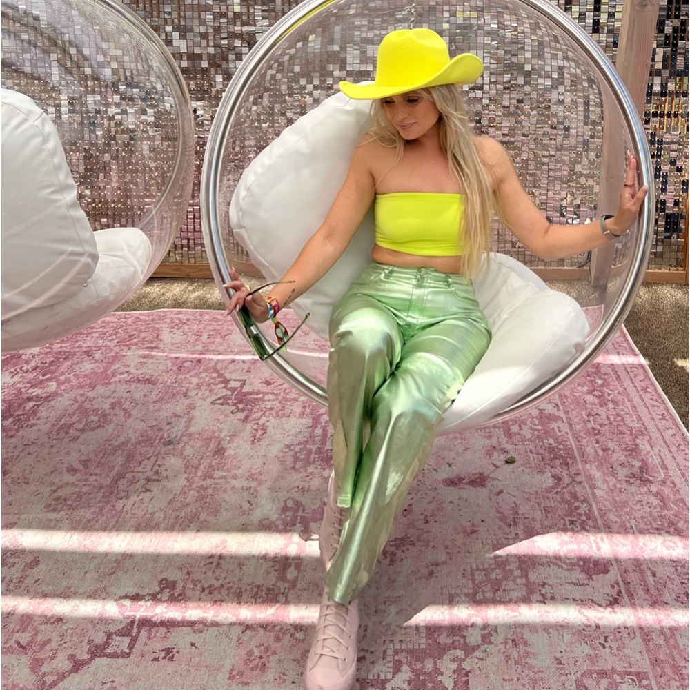MISS LOLA | Neon Green Metallic Pants